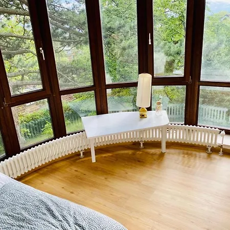 Workation Treehouse Nature Park Gold Centre, Balcony, Kitchen Wiesbaden